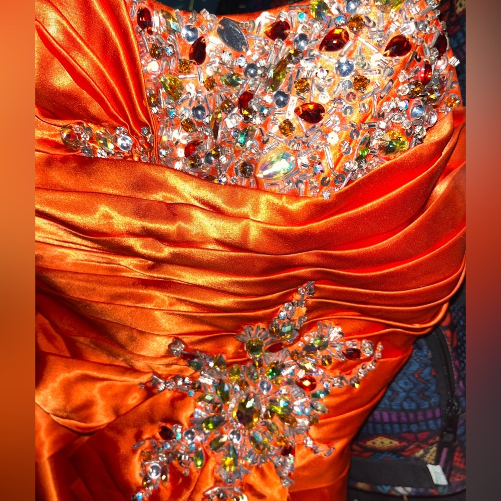 Prom dress - Picture 3 of 16